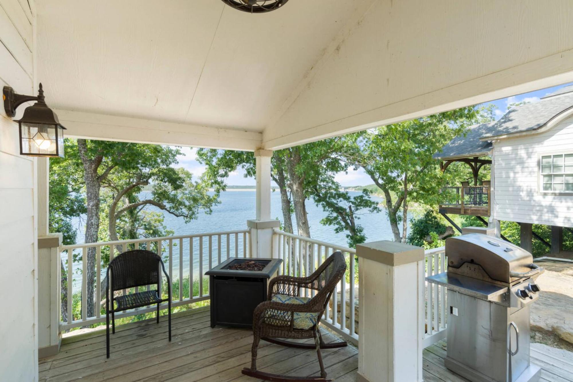 Crosstimbers Marina And Cottages Sperry エクステリア 写真