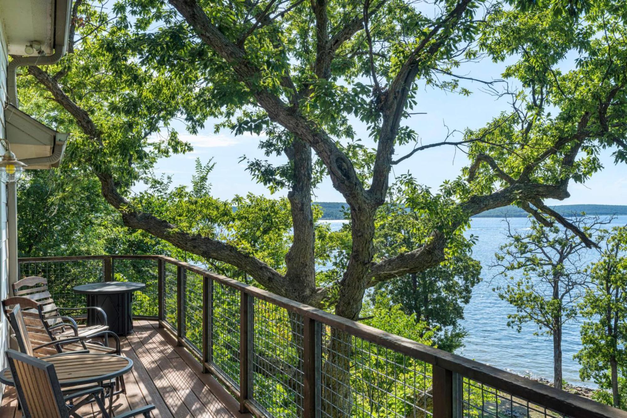 Crosstimbers Marina And Cottages Sperry エクステリア 写真