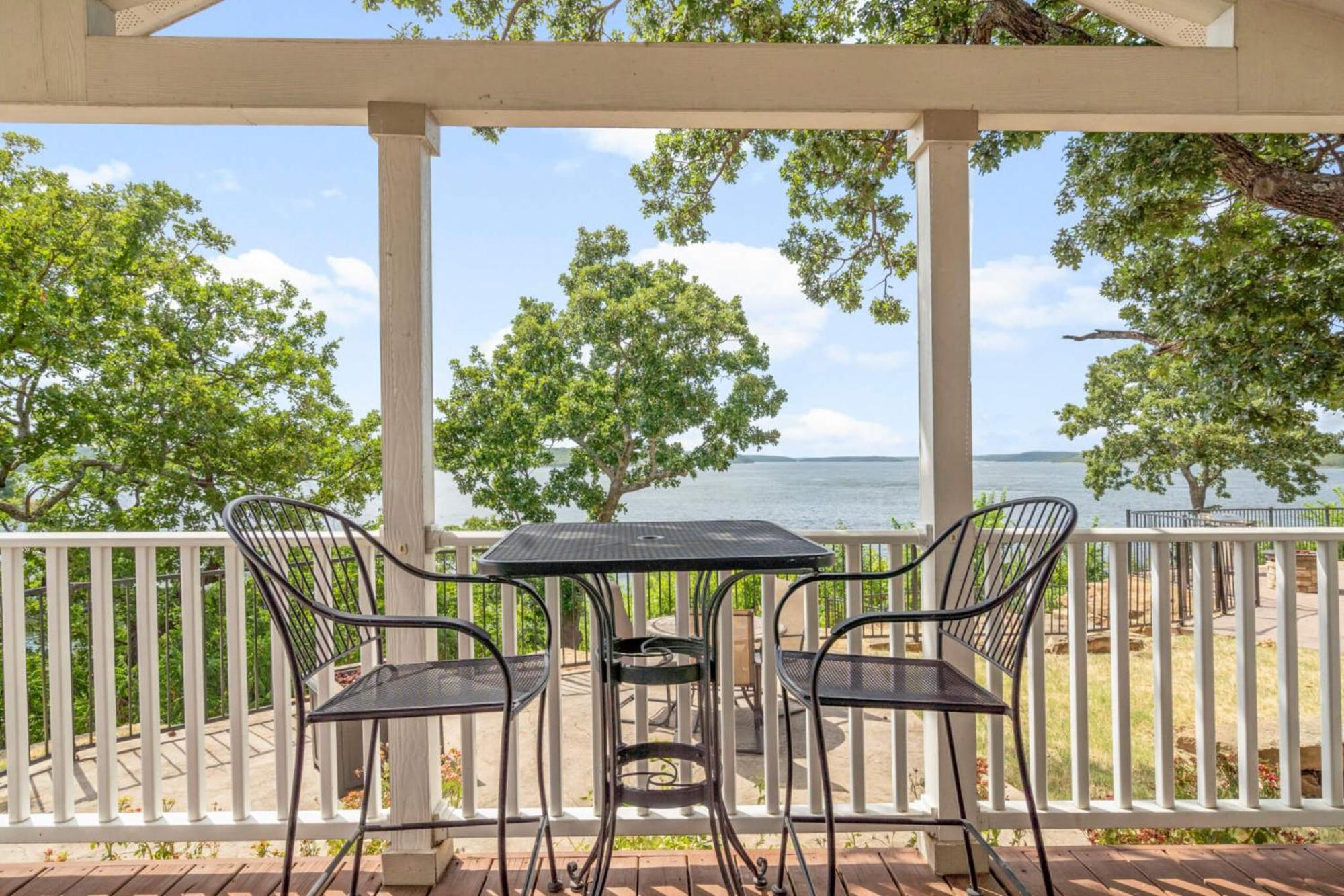 Crosstimbers Marina And Cottages Sperry エクステリア 写真